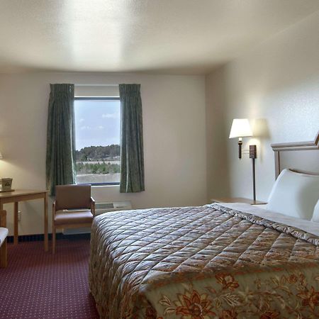 Days Inn Of Centre Room photo
