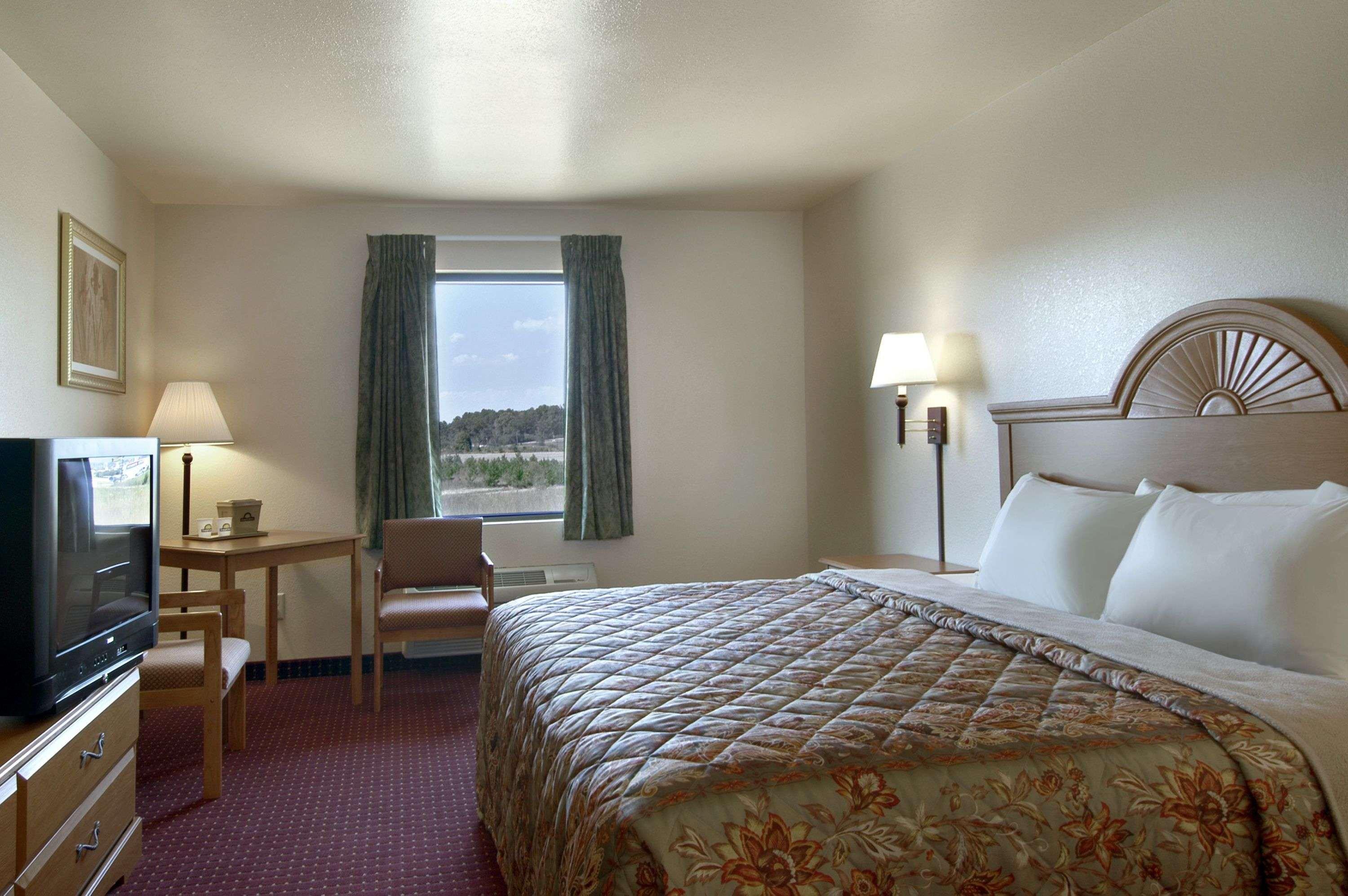 Days Inn Of Centre Room photo