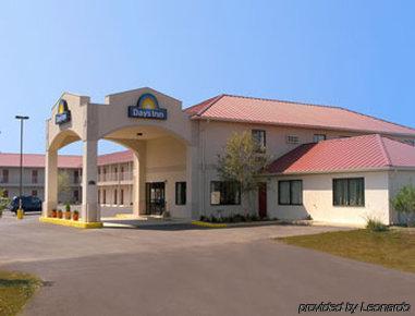 Days Inn Of Centre Exterior photo