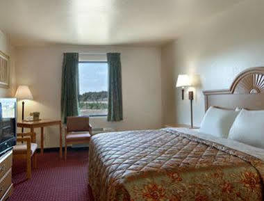 Days Inn Of Centre Exterior photo